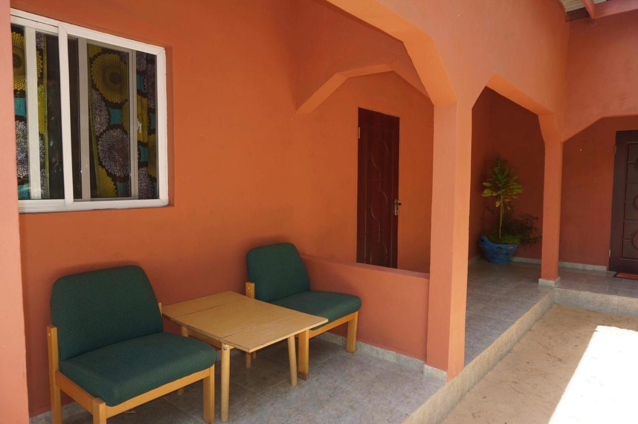 The Gunjur Project Lodge المظهر الخارجي الصورة